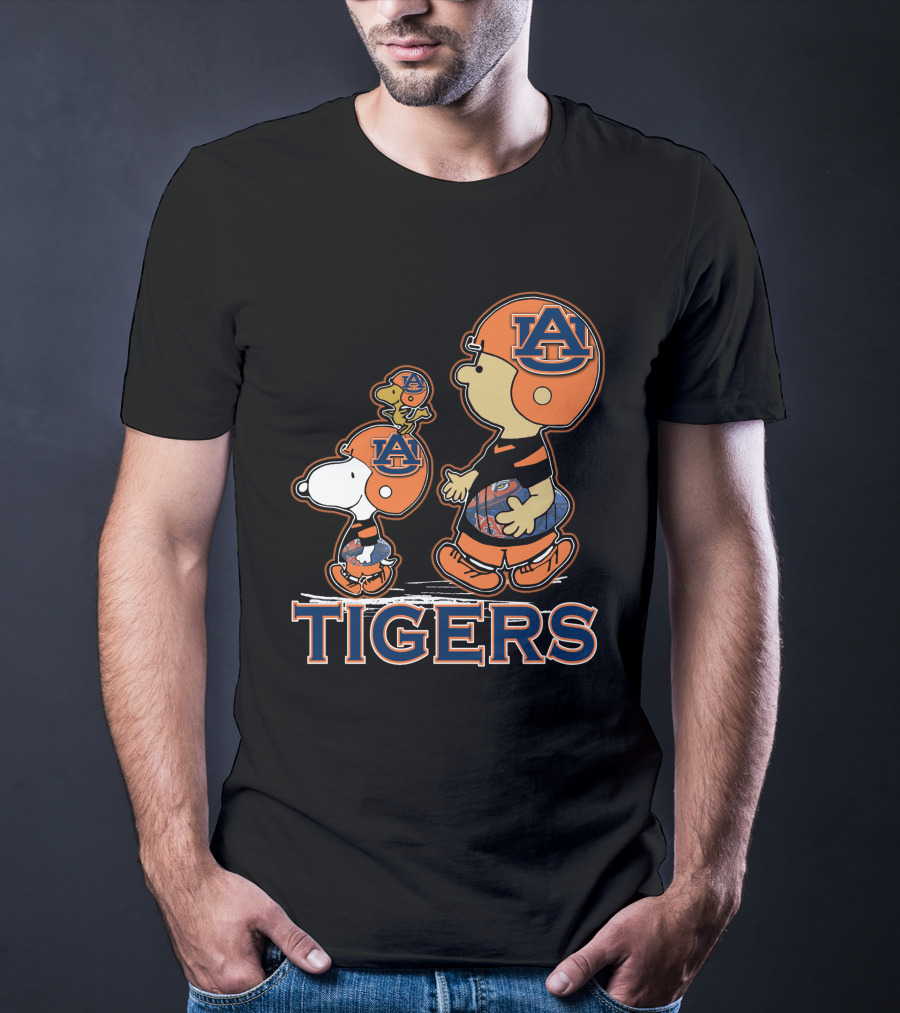 Snpfootball Auburn Tigers Peanuts Characters T-Shirt