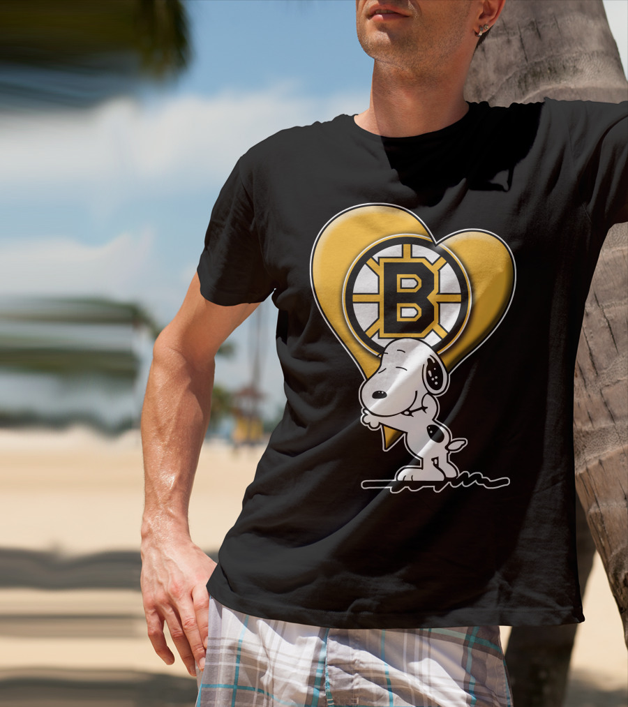Snoopy Heart Boston Bruins Logo Hug T-Shirt