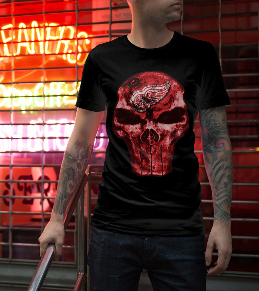 Skull Detroit Red Wings Grunge Style Emblem T-Shirt