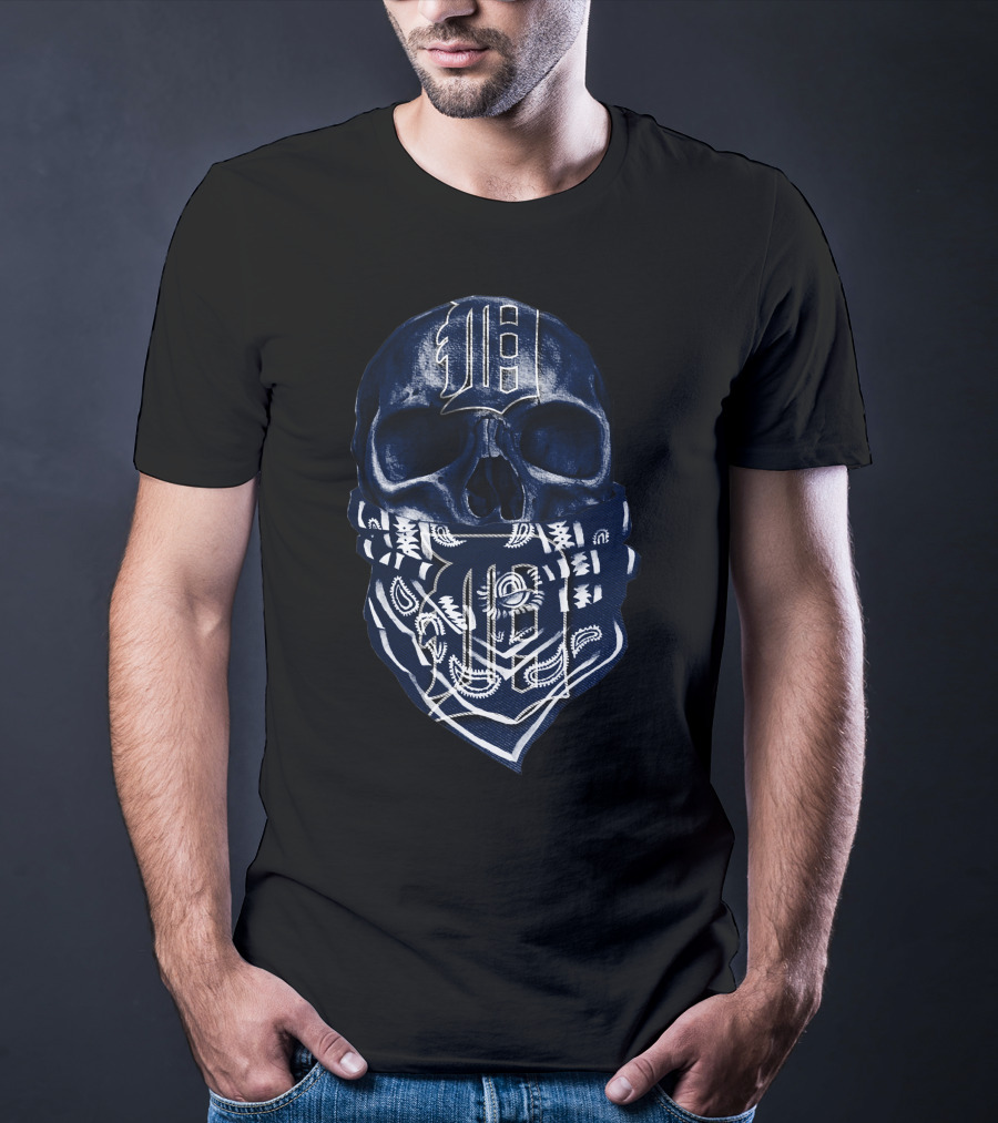Skull With Detroit Tigers Logo And Bandana T-Shirt