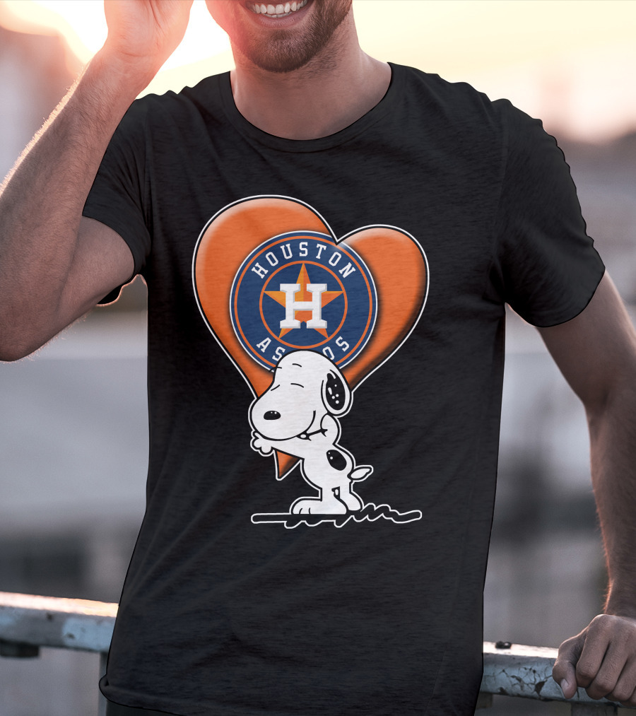Snoopy Hugging Houston Astros Heart T-Shirt