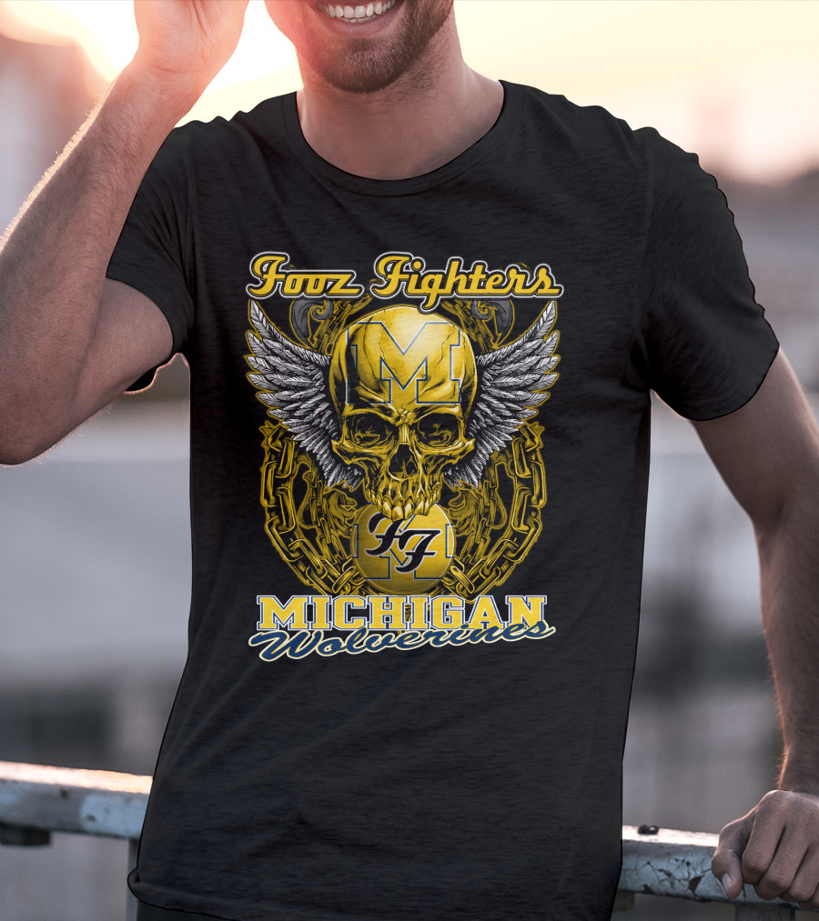 Foor Fighters Michigan Wolverines Skull Wings Chain T-Shirt