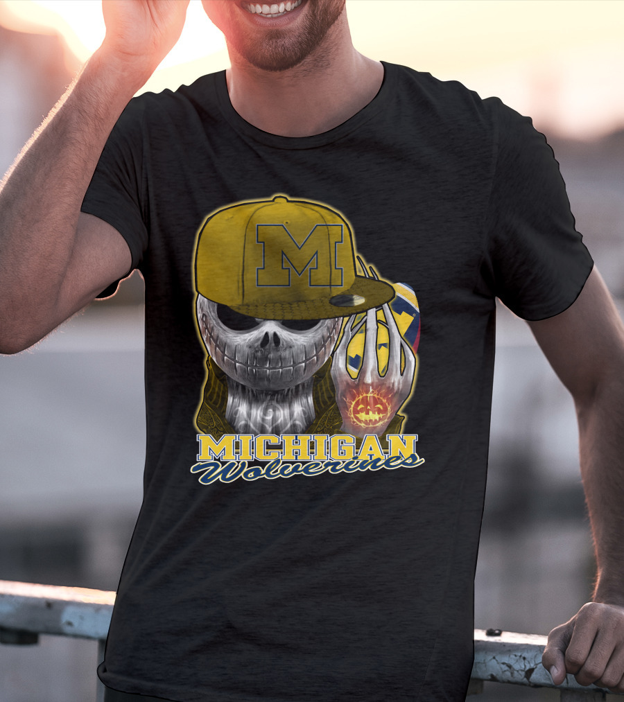 Jackskull Michigan Wolverines Halloween Skull With Wolverine Colors And Cap T-Shirt