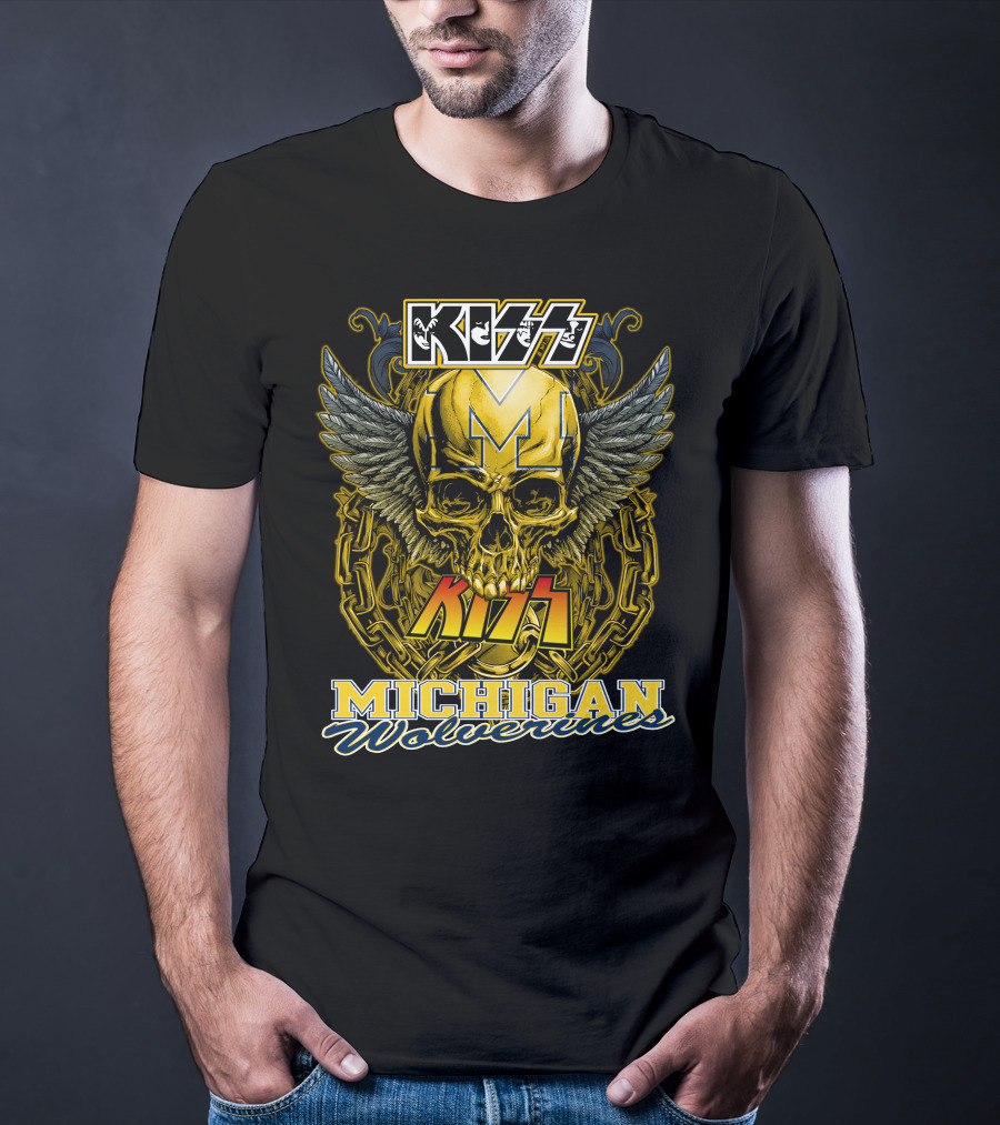 Kiss Michigan Wolverines Skull With Wings And Chains T-Shirt