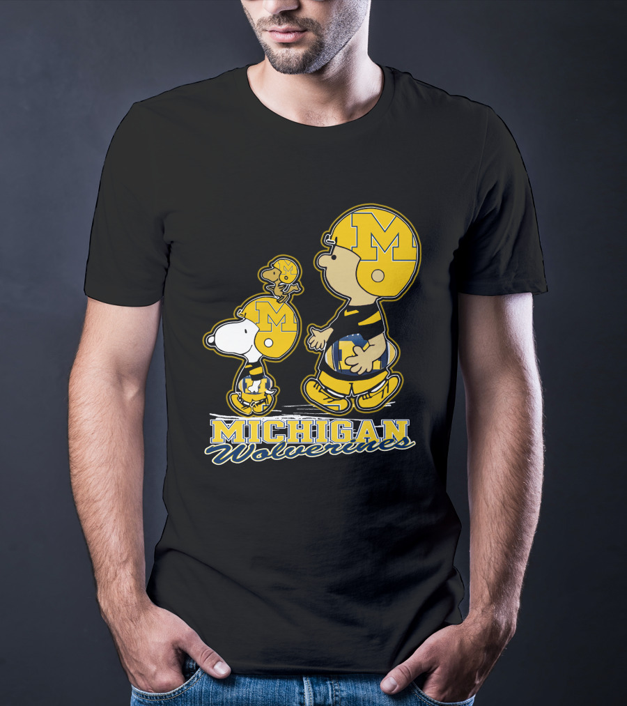 Snpfootball Michigan Wolverines Peanuts Characters Charlie Brown Snoopy Woodstock T-Shirt