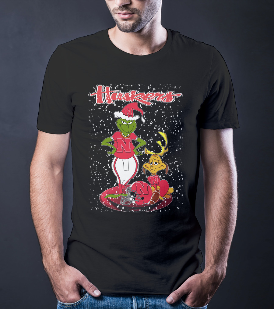 Huskers Grinchxmas Nebraska Cornhuskers Snowy Football Scene T-Shirt