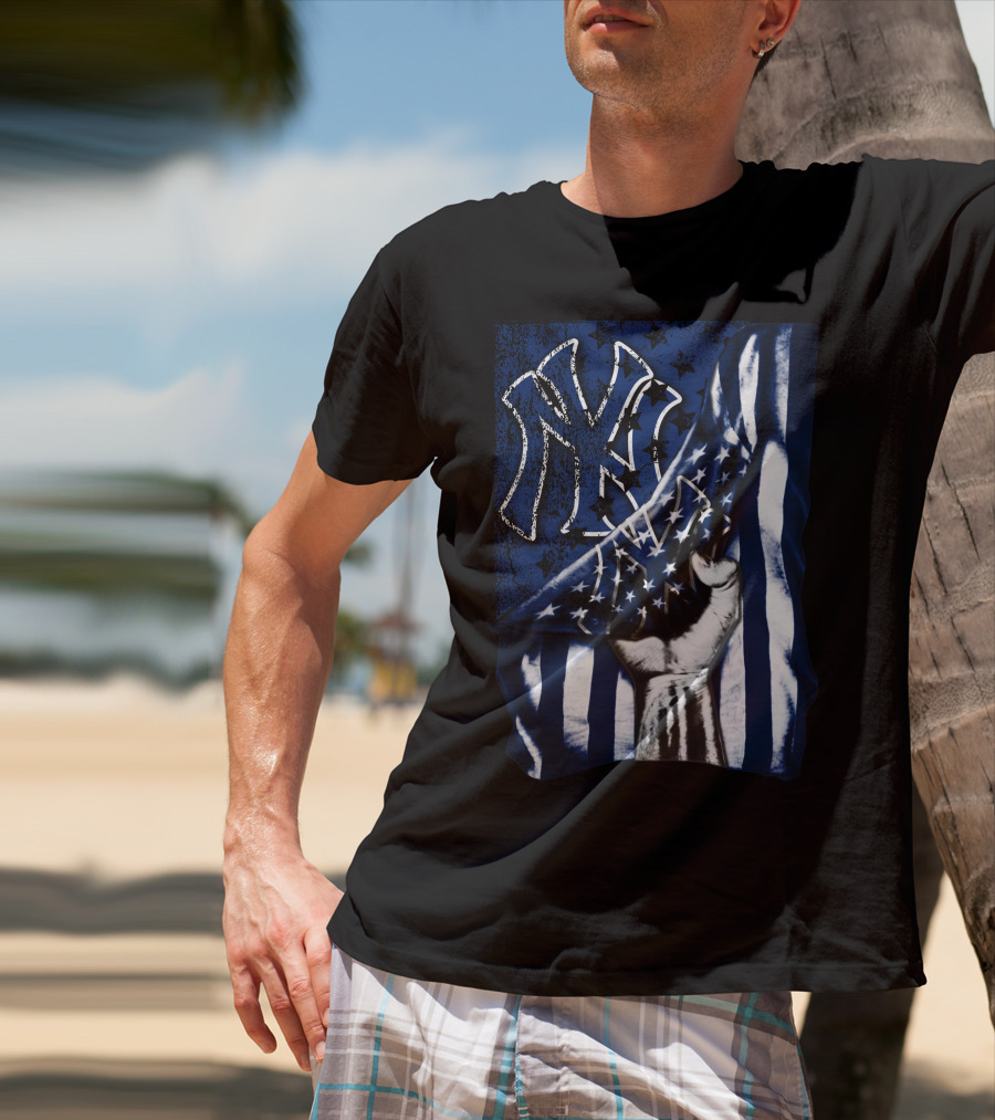 New York Yankees NY American Flag Star Motif T-Shirt