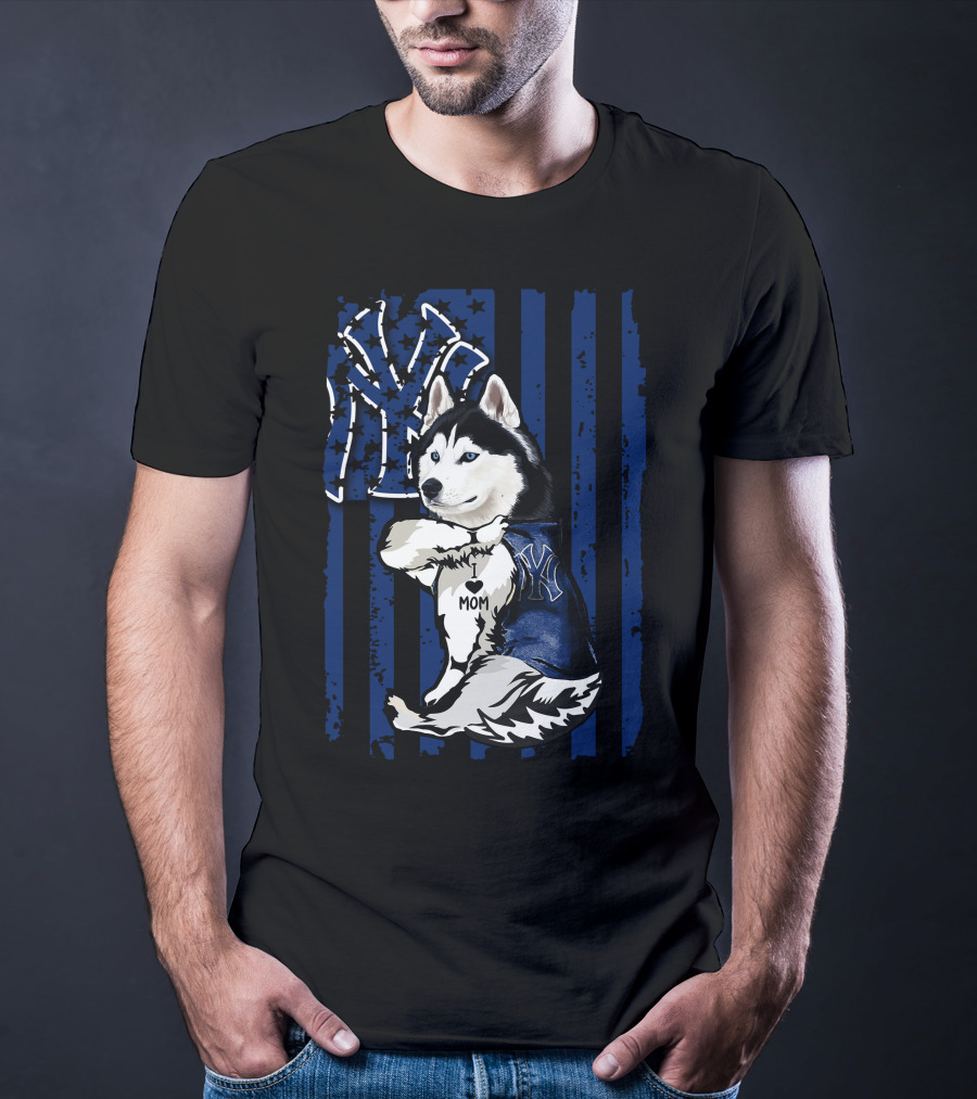 Siberian Husky New York Yankees Mom Love T-Shirt