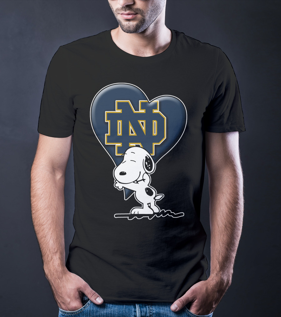 Snoopy Heart Hug Notre Dame Fighting Irish Nd T-Shirt