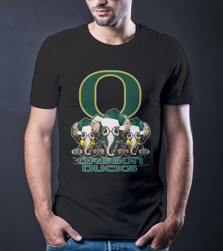 Oregon Ducks Elephant Trio Christmas T-Shirt