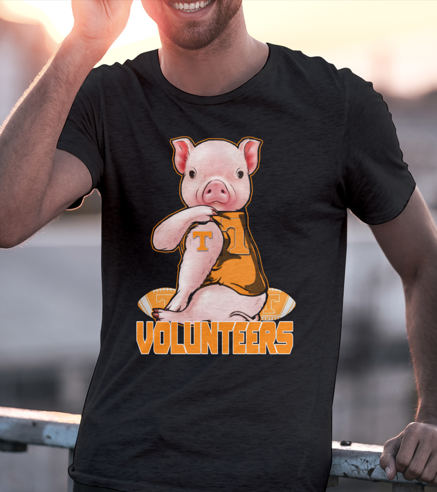 Tennessee Volunteers Pig With Football And T T-Shirt