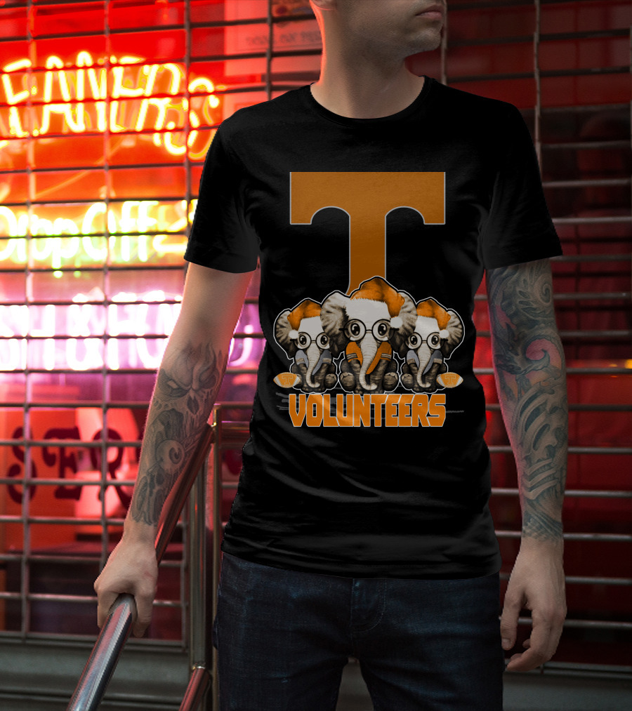 Three Elephants With Santa Hats Tennessee Volunteers T-Shirt