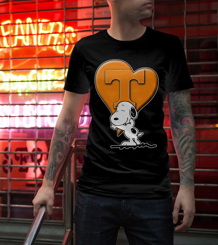 Snp V1 Tennessee Volunteers Snoopy Heart T-Shirt