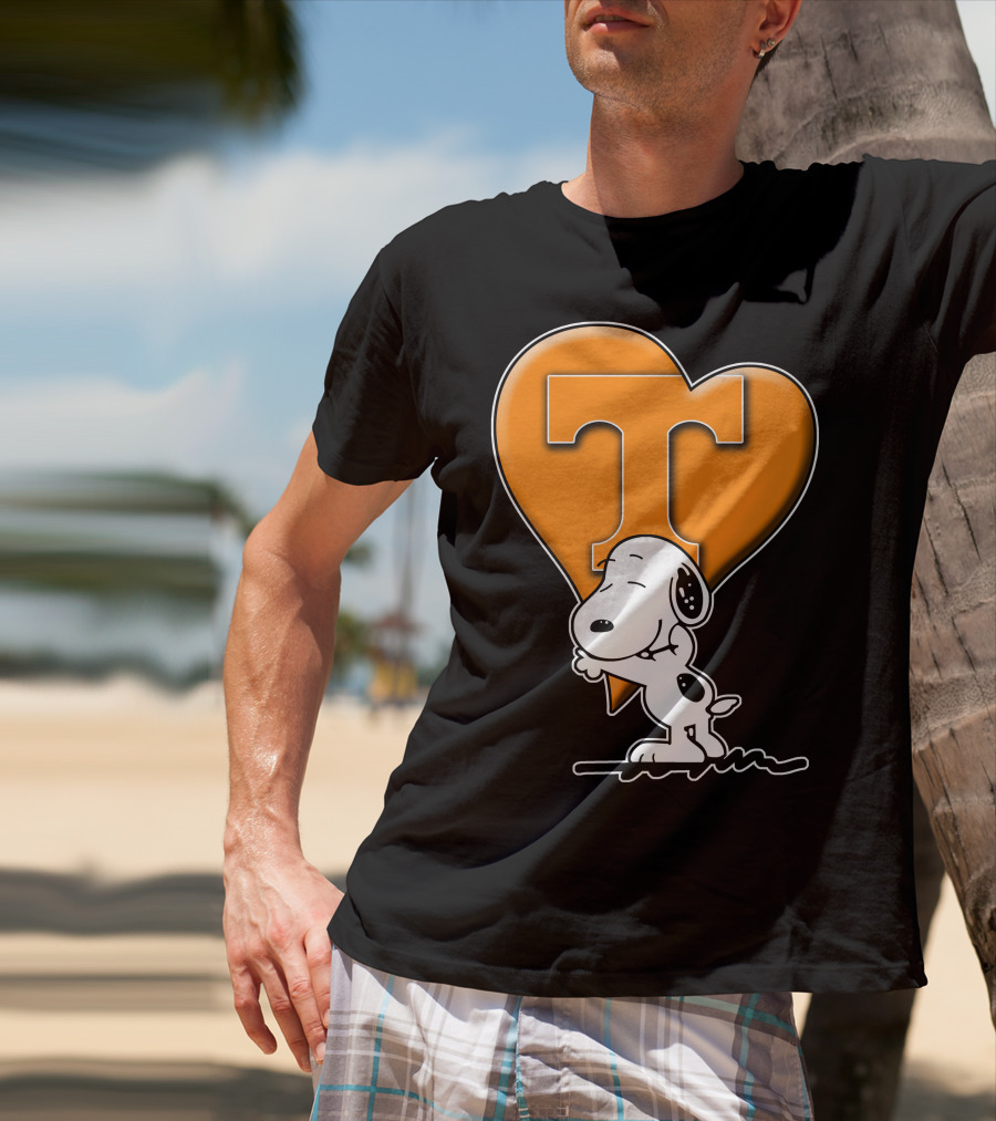 Snp V1 Tennessee Volunteers Snoopy Heart T-Shirt