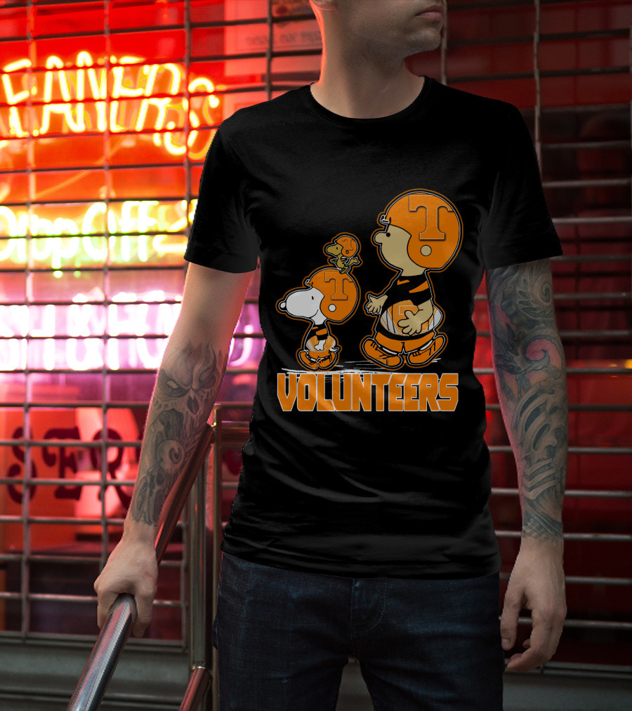 Snpfootball Tennessee Volunteers Peanuts Characters With Helmets T-Shirt