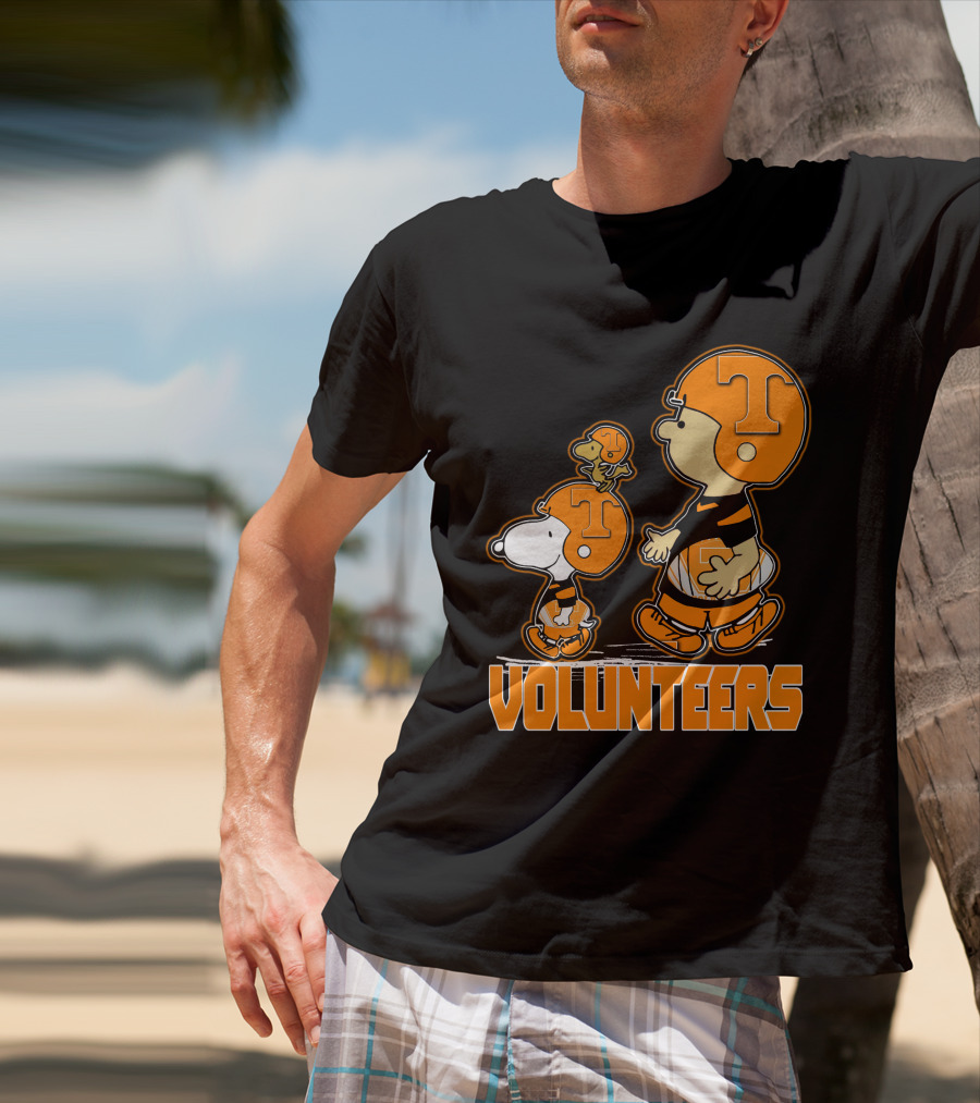 Snpfootball Tennessee Volunteers Peanuts Characters With Helmets T-Shirt
