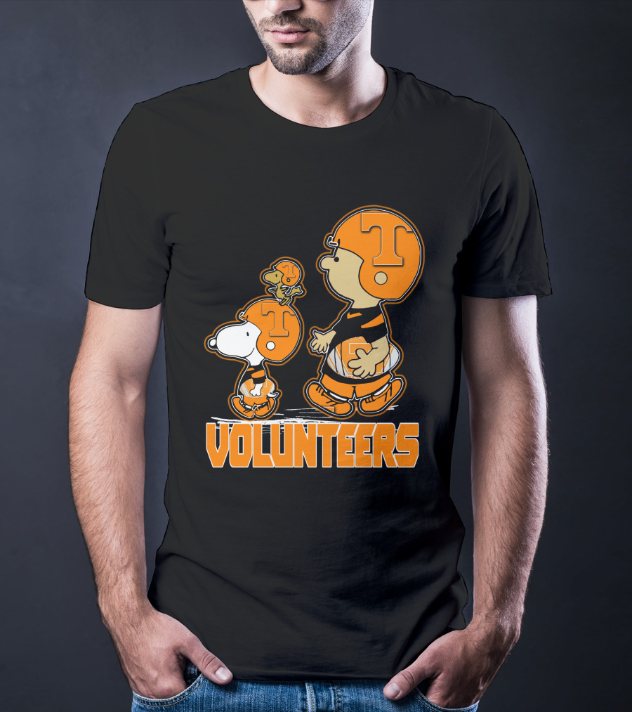Snpfootball Tennessee Volunteers Peanuts Characters With Helmets T-Shirt