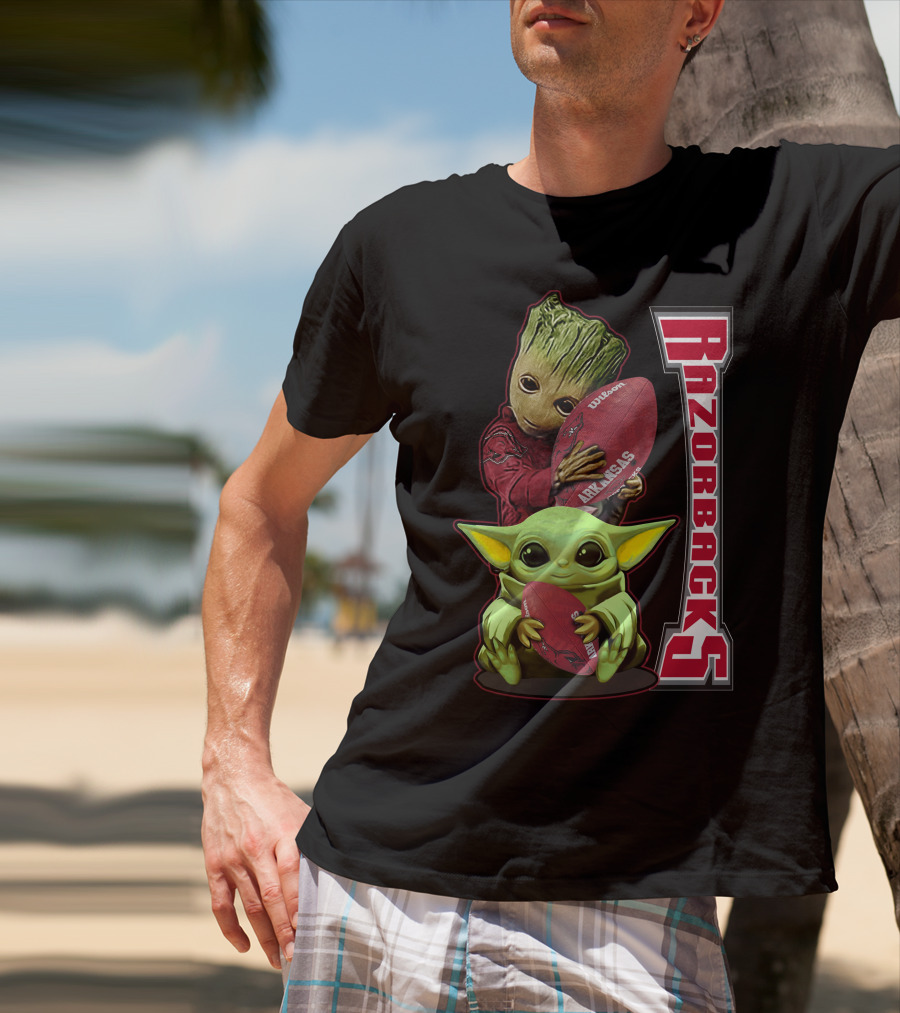 Grzd Arkansas Razorbacks Groot And Baby Yoda Football Fans T-Shirt