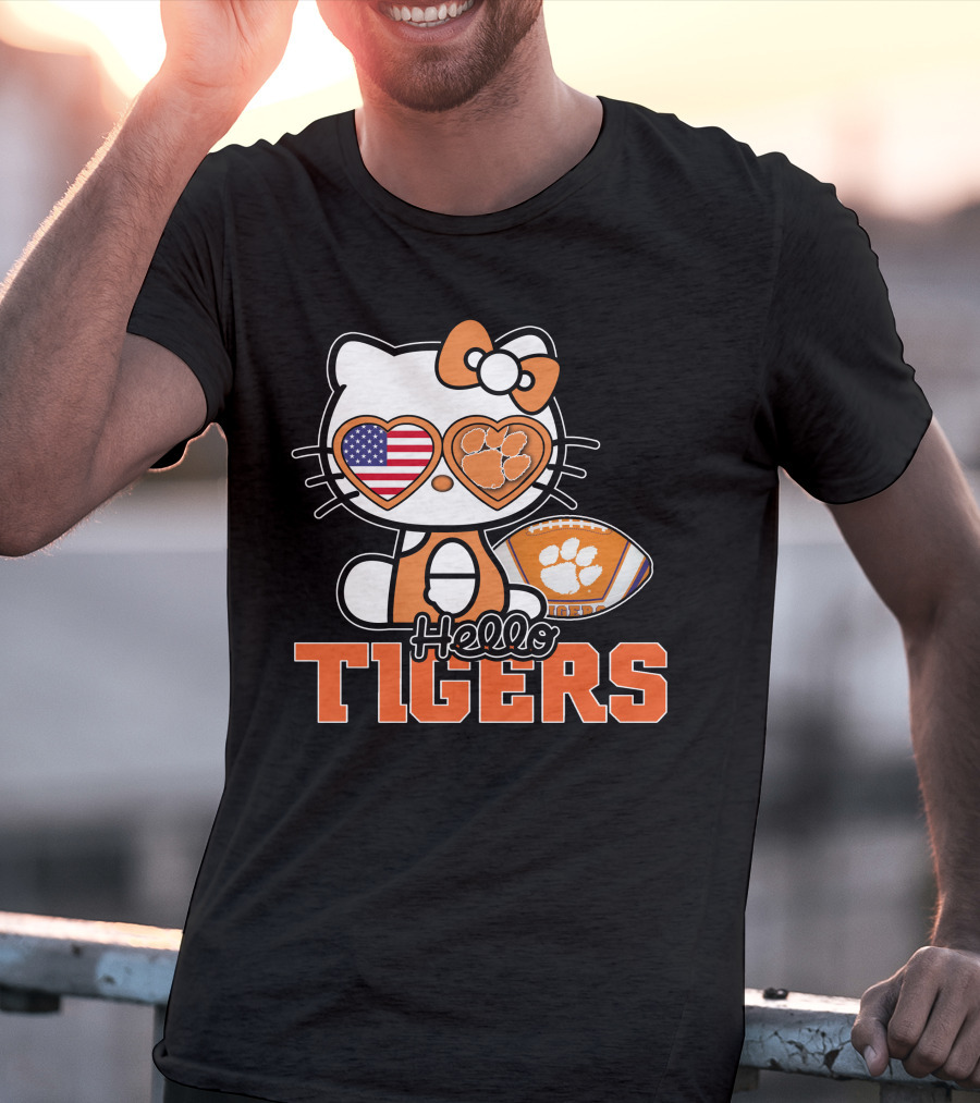Hello Kitty Clemson Tigers Football USA Bow Paw Prints T-Shirt