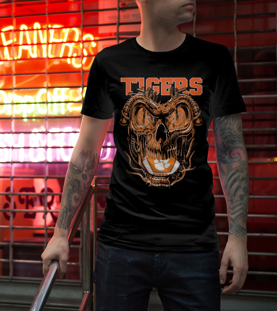 Clemson Tigers Mechanical Dragonskull With Football Elements T-Shirt