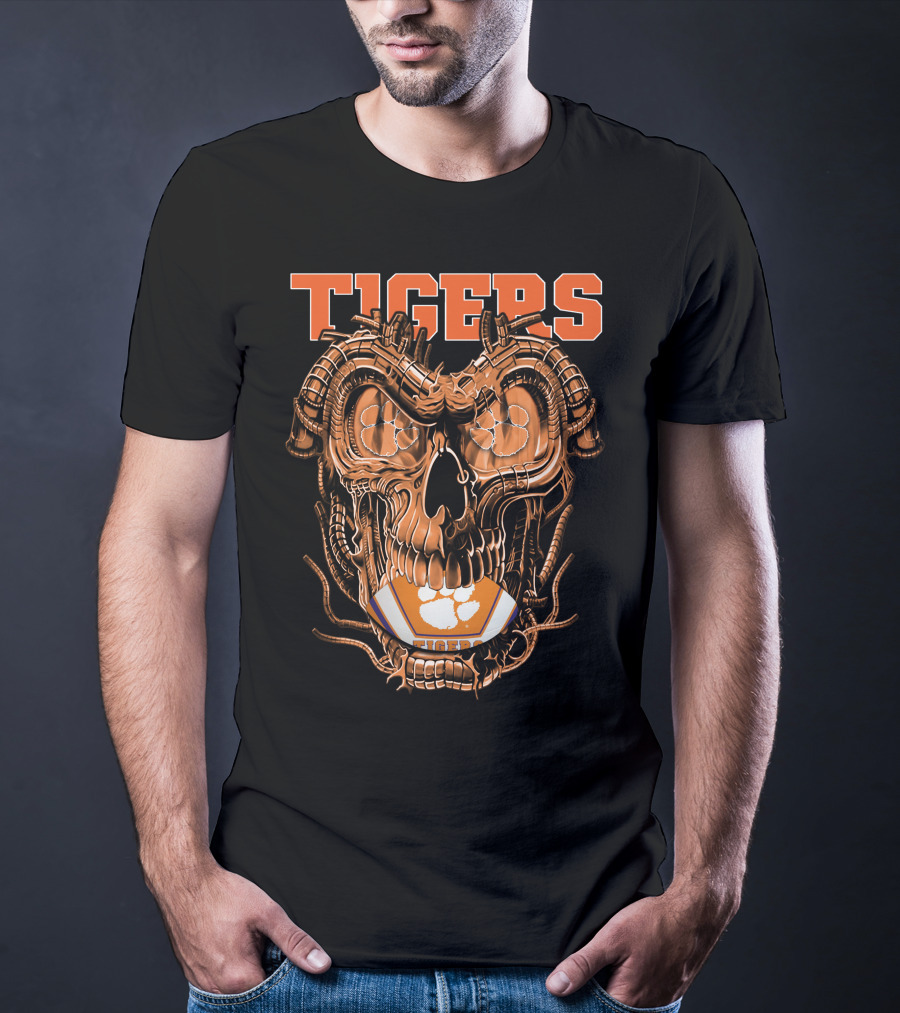 Clemson Tigers Mechanical Dragonskull With Football Elements T-Shirt