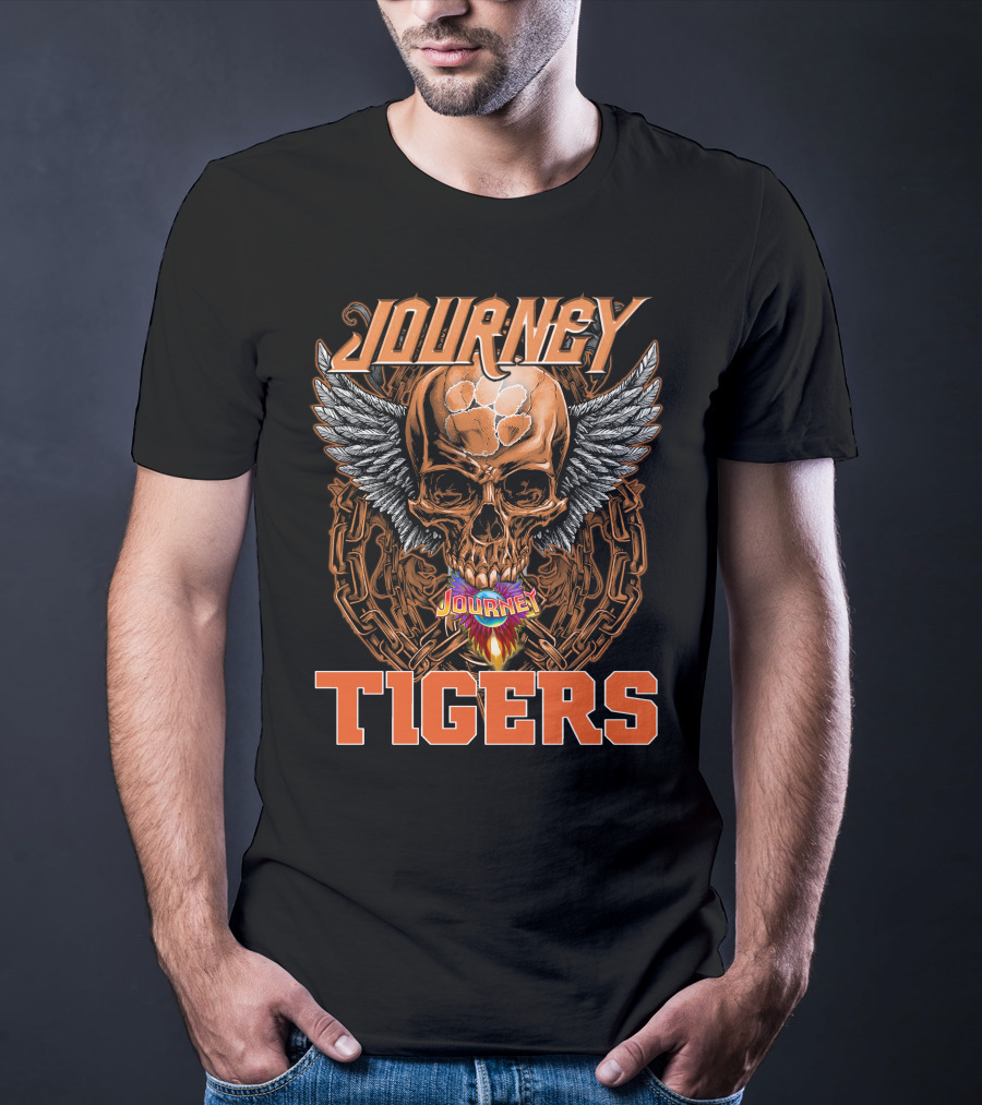 Journey Tigers Skull Wings Chain T-Shirt