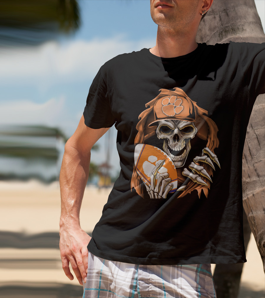 Skullbong Clemson Tigers Skeleton In Hat Holding Football T-Shirt
