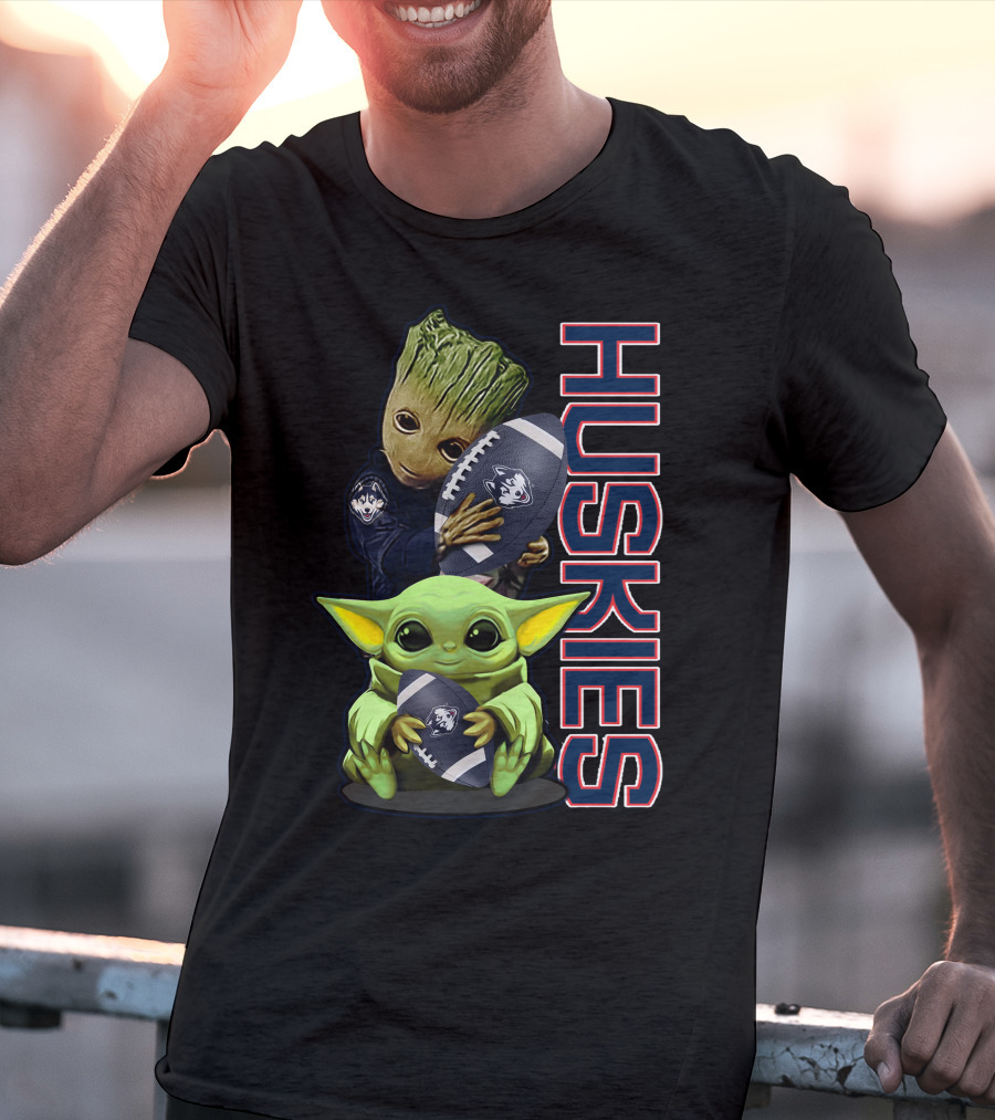 Grzd Connecticut Huskies Groot And Baby Yoda Football Team Spirit T-Shirt