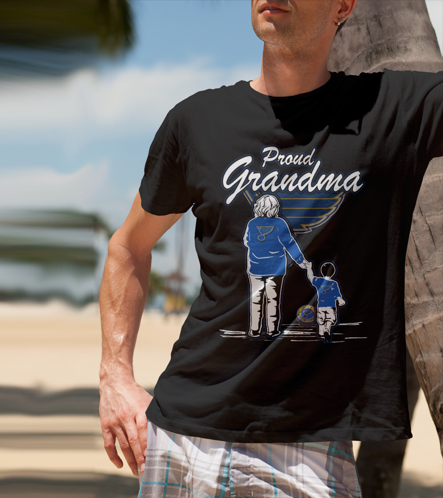 Proud Grandma St. Louis Blues Hockey Family Fan T-Shirt