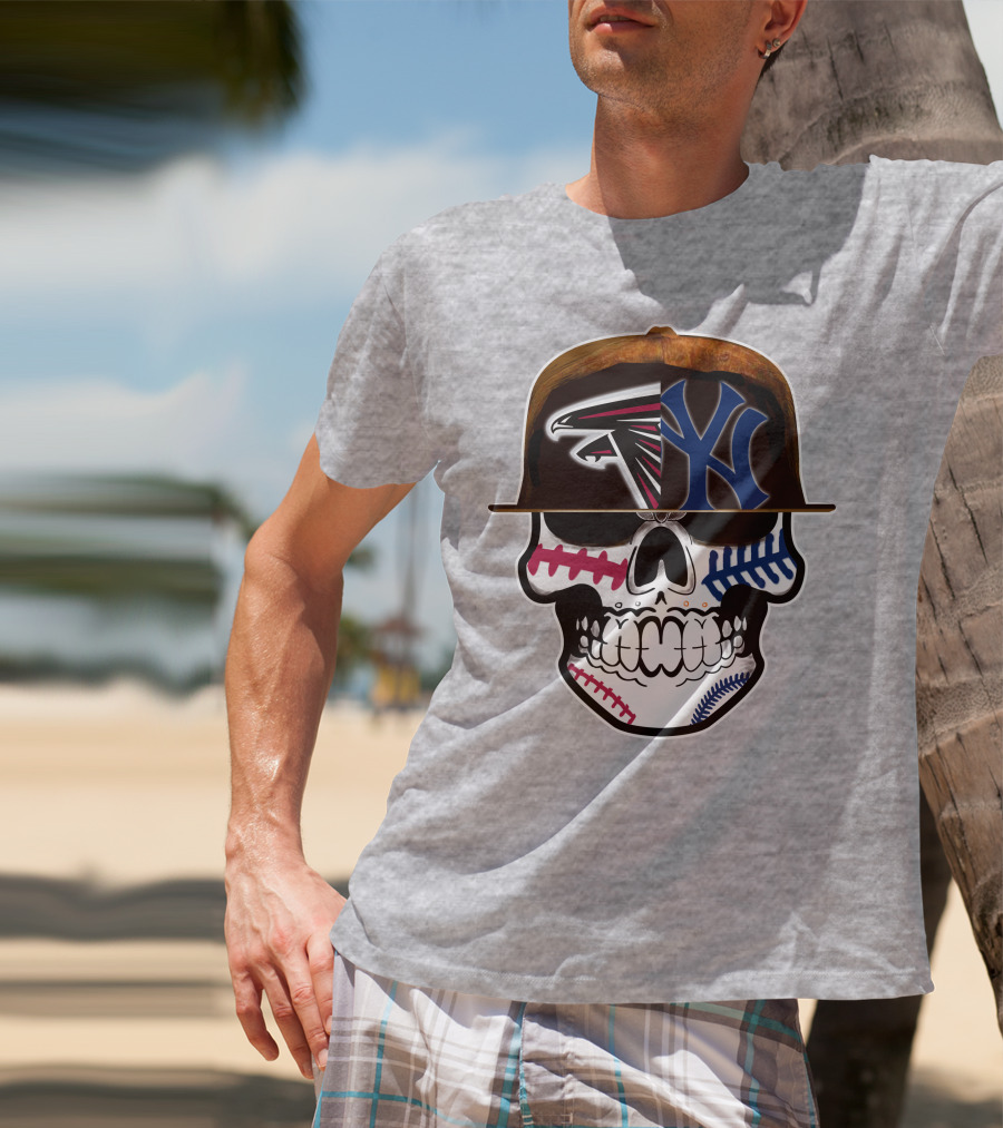 Atlanta Falcons New York Yankees Skull Baseball Football Fusion T-Shirt