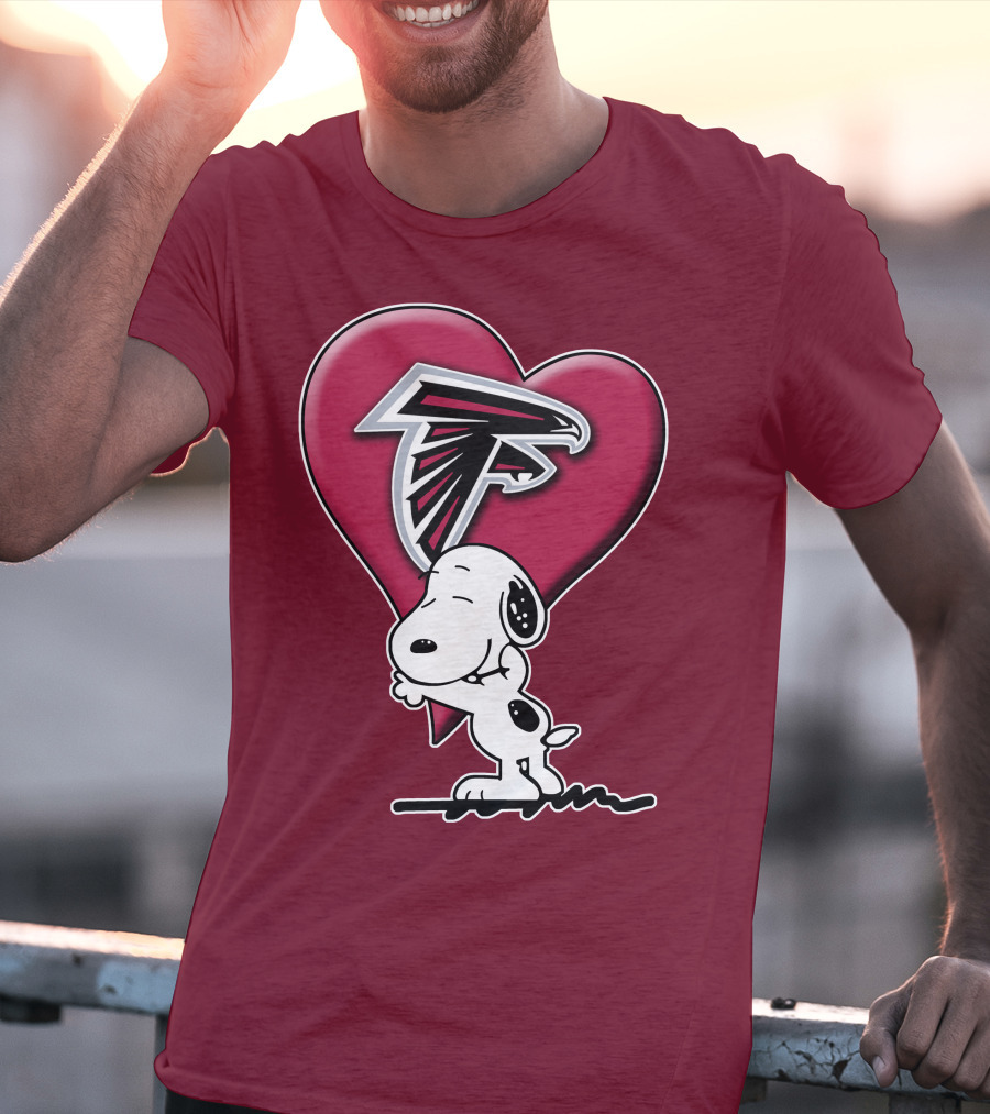 Snoopy Hugging Atlanta Falcons Heart T-Shirt