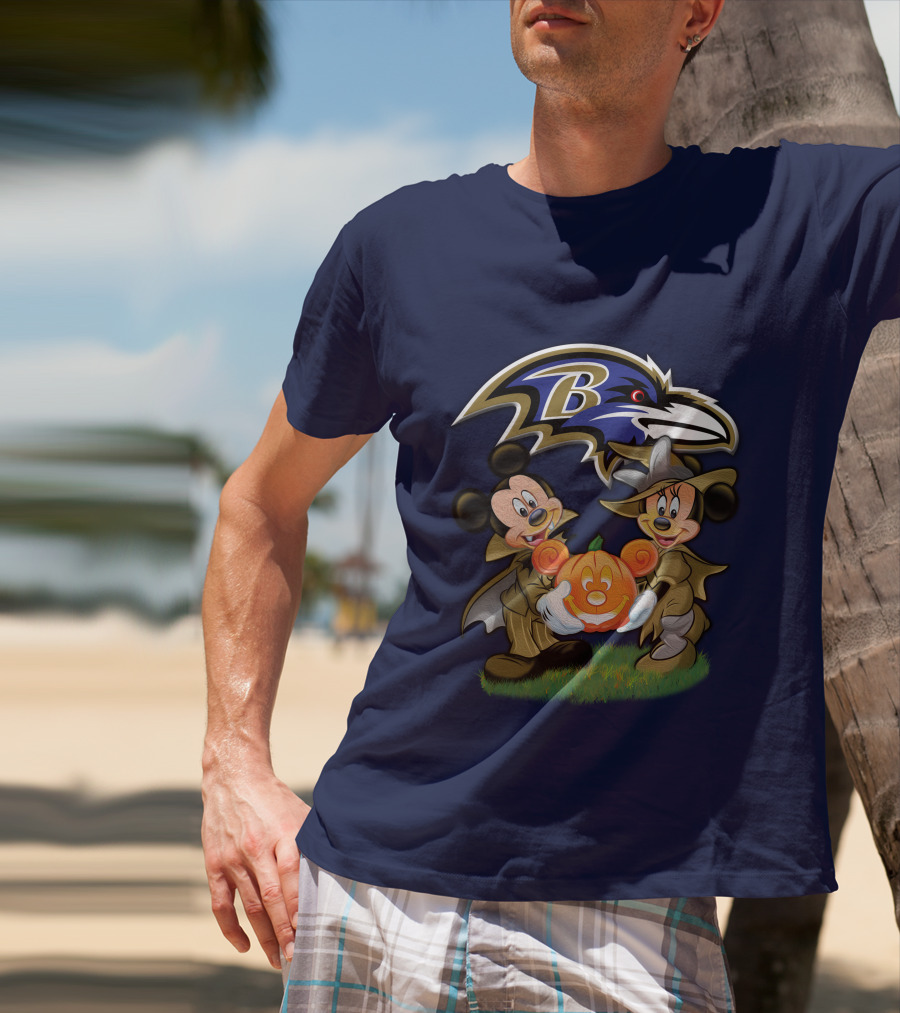Baltimore Ravens Mickey And Minnie Halloween Pumpkin Ravens T-Shirt
