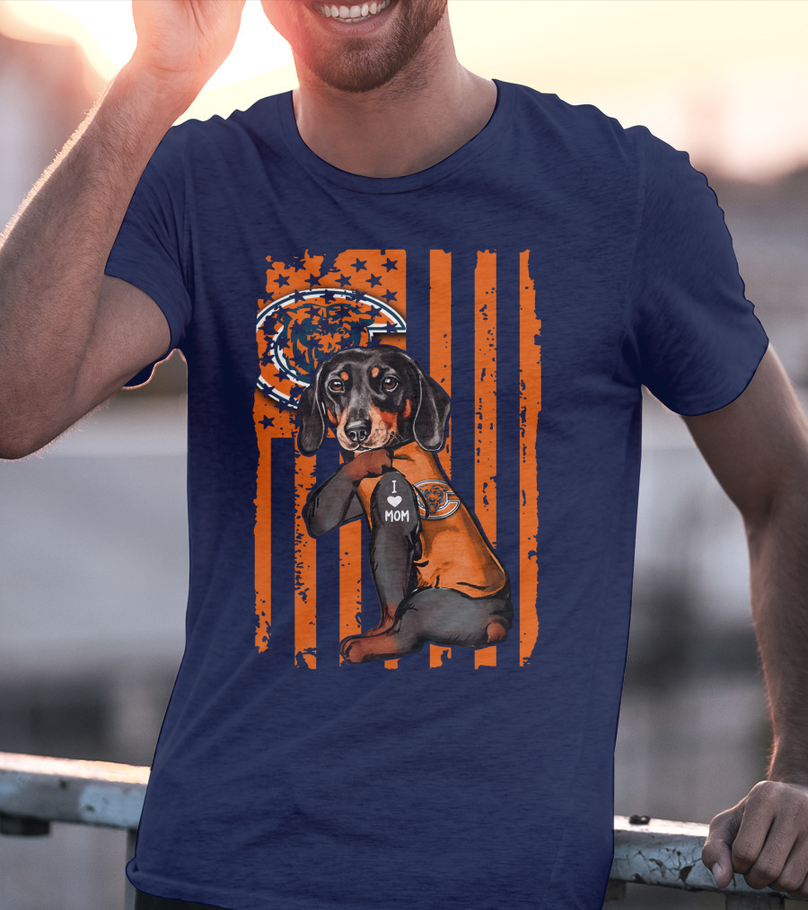 Dachshund I Love Mom Chicago Bears Fan Orange Flag T-Shirt