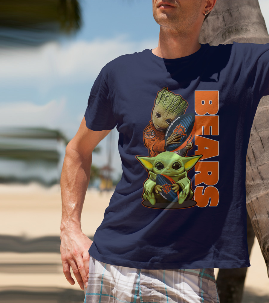 Grzd CHICAGO BEARS Baby Groot And Baby Yoda Football T-Shirt