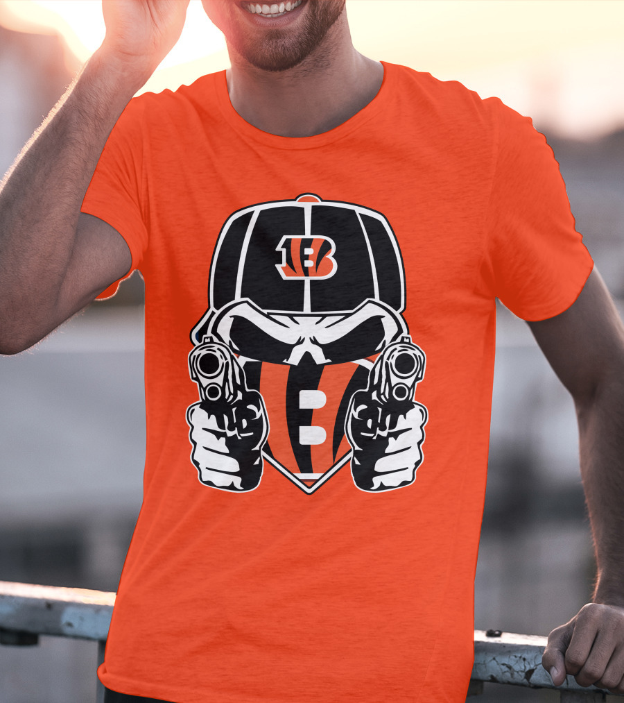 Cincinnati Bengals Armed Skeleton Illustration With Team Helmet T-Shirt