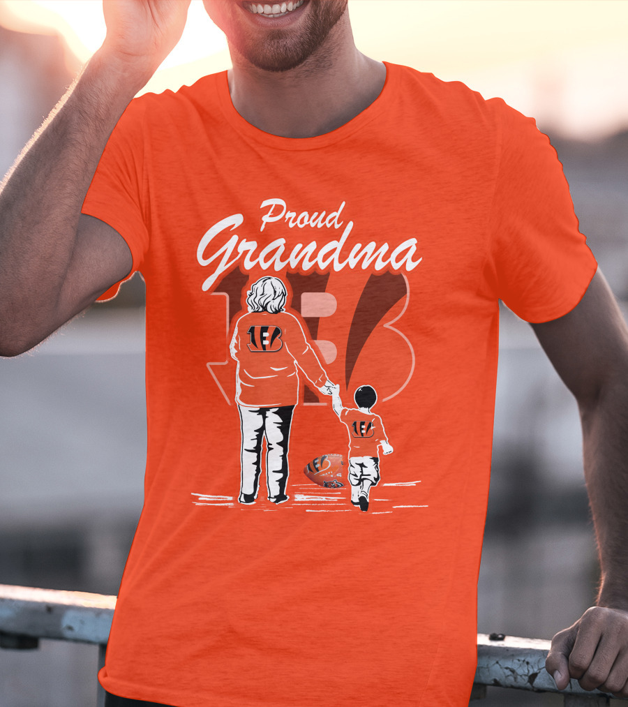 Proud Grandma Cincinnati Bengals Family Spirit Football Fan T-Shirt