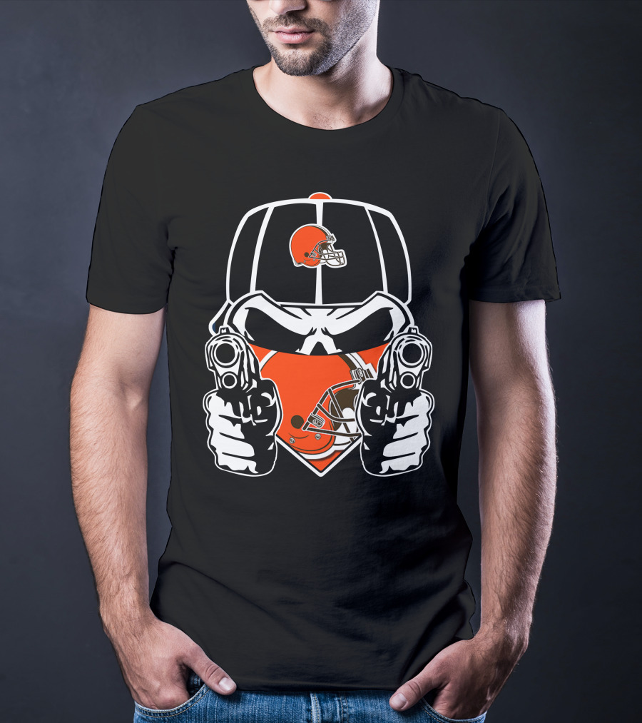 Cleveland Browns Helmet And Dual Pistols T-Shirt