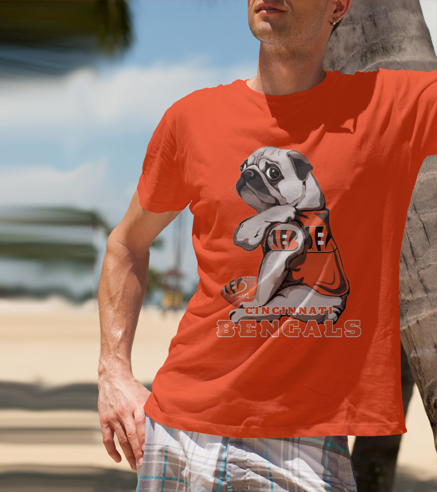 Cincinnati Bengals Pug Football Fan T-Shirt