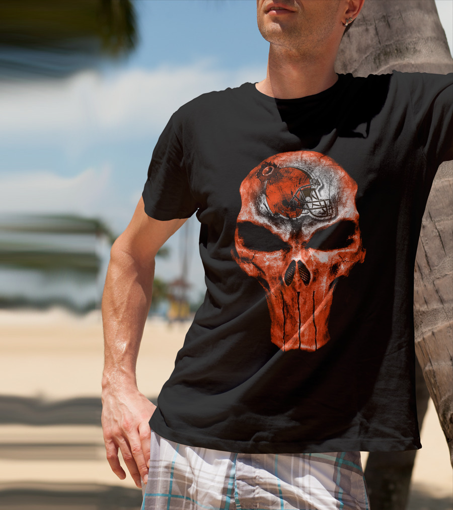 Cleveland Browns Skull Helmet 40 T-Shirt