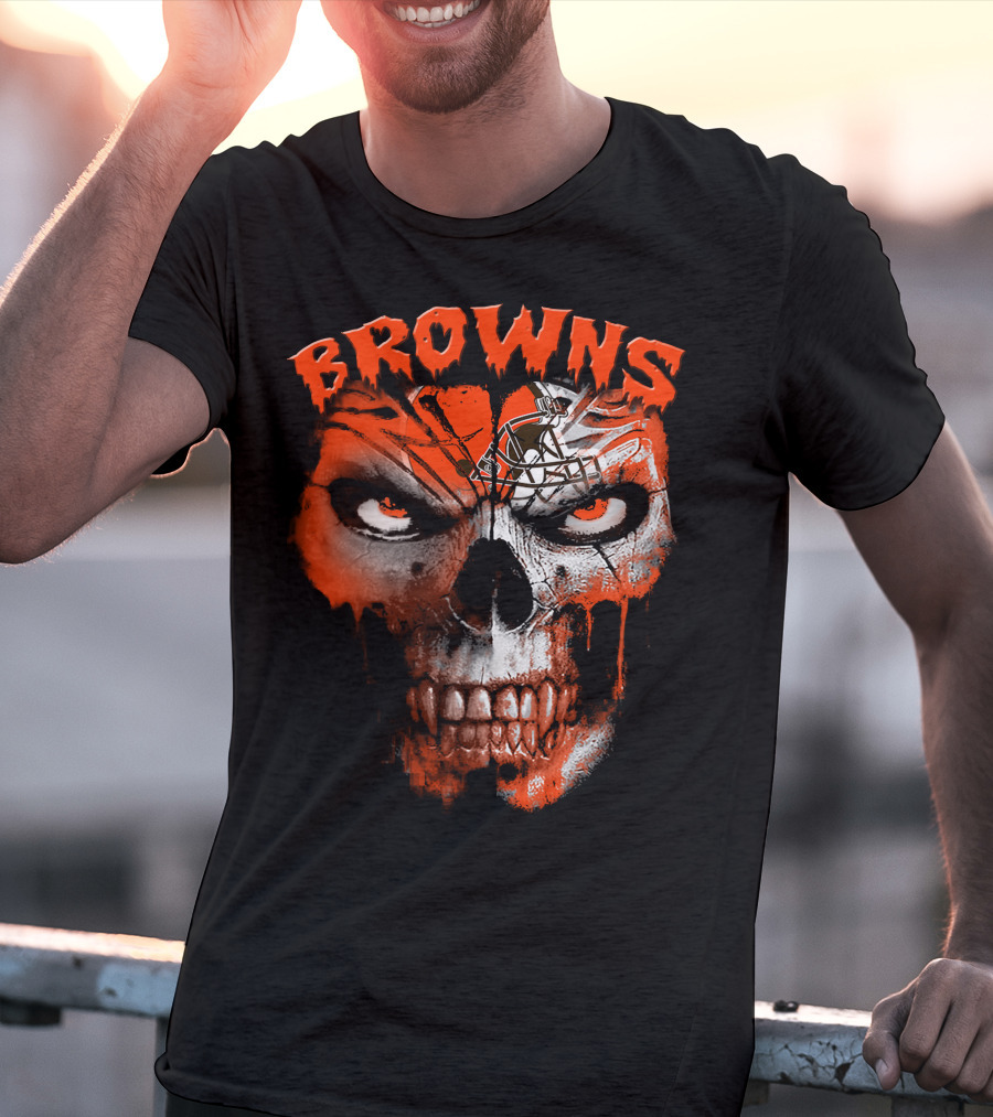 Browns Skull Design With Helmet T-Shirt
