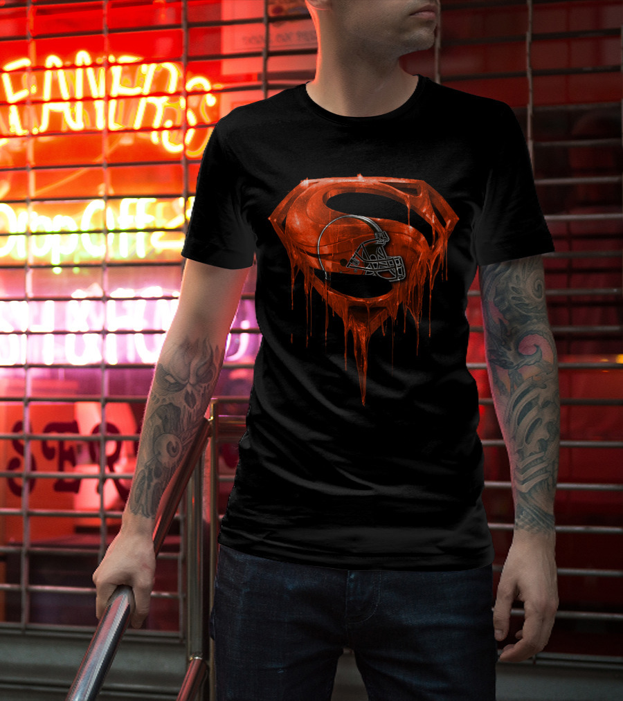 Spm CLEVELAND BROWNS Dripping Superhero Helmet T-Shirt