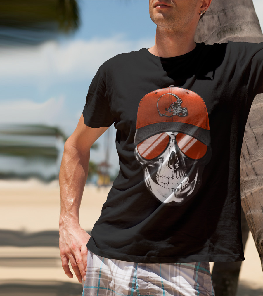 Cleveland Browns Skull With Football Helmet Hat And Sunglasses T-Shirt