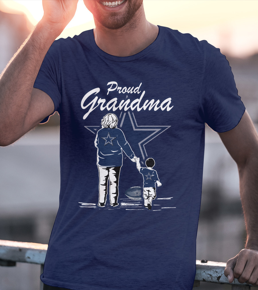 Proud Grandma Dallas Cowboys Star Holding Hands With Child Football T-Shirt