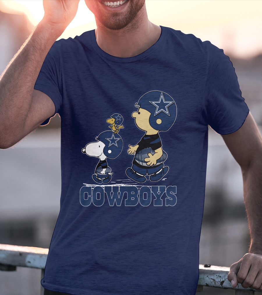 Snoopy Charlie Brown Dallas Cowboys Football Stars T-Shirt