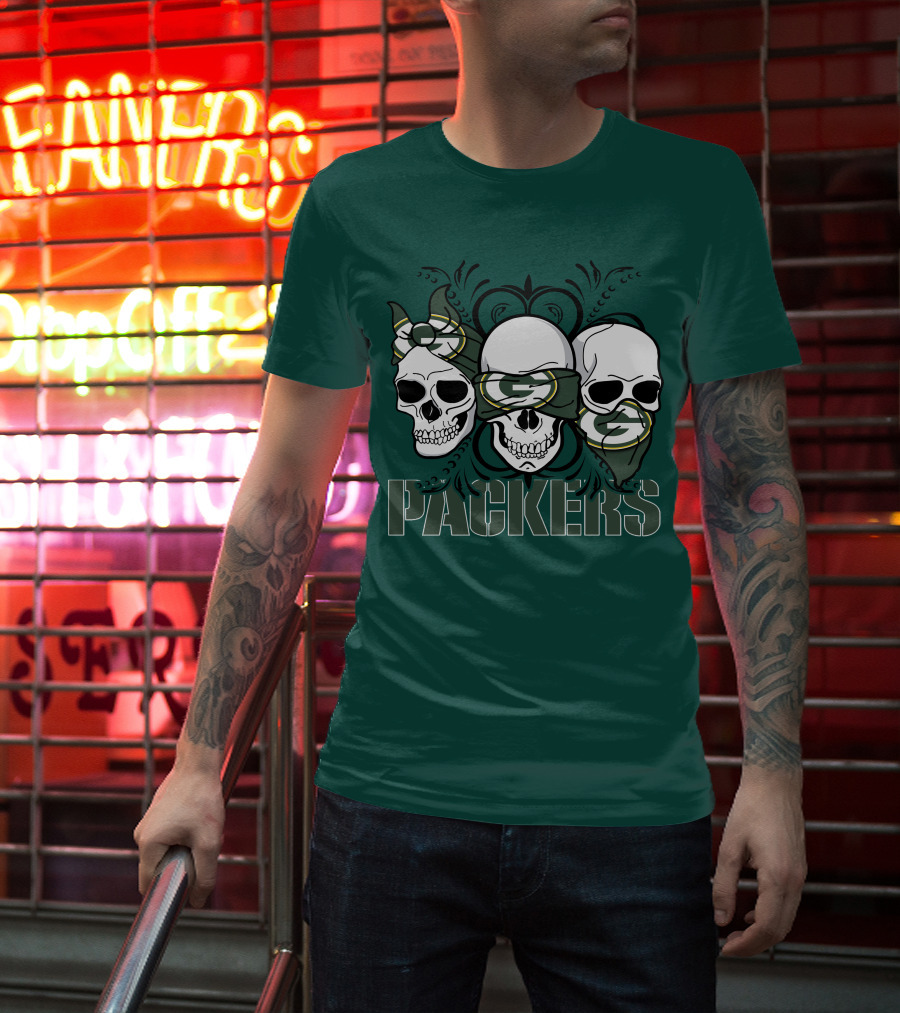 Packers Three Skulls With Green Bay Bandanas T-Shirt