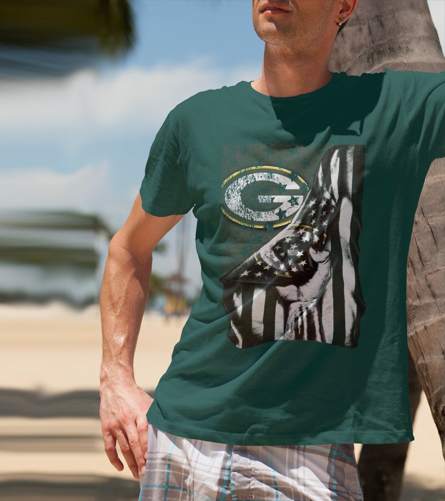 Flag V1 Green Bay Packers Stars And Stripes Power Fist T-Shirt