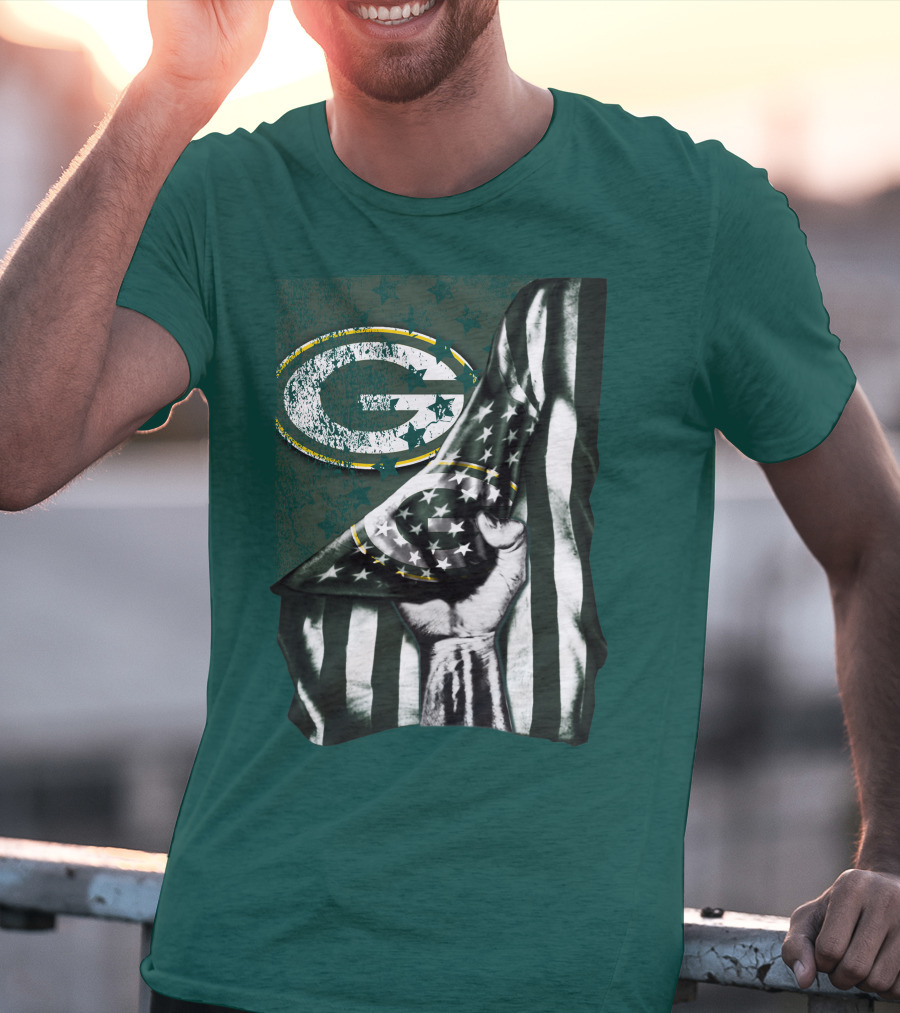 Flag V1 Green Bay Packers Stars And Stripes Power Fist T-Shirt