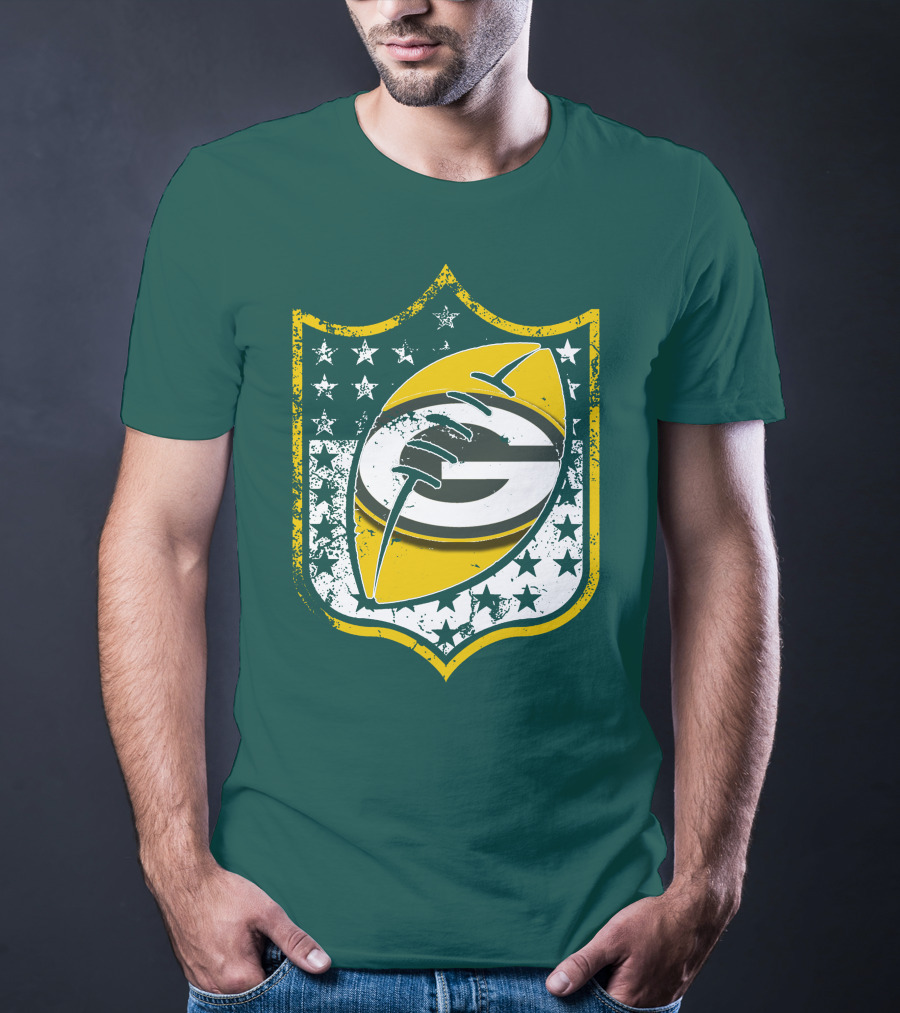 Green Bay Packers 33 Vintage Shield Football T-Shirt
