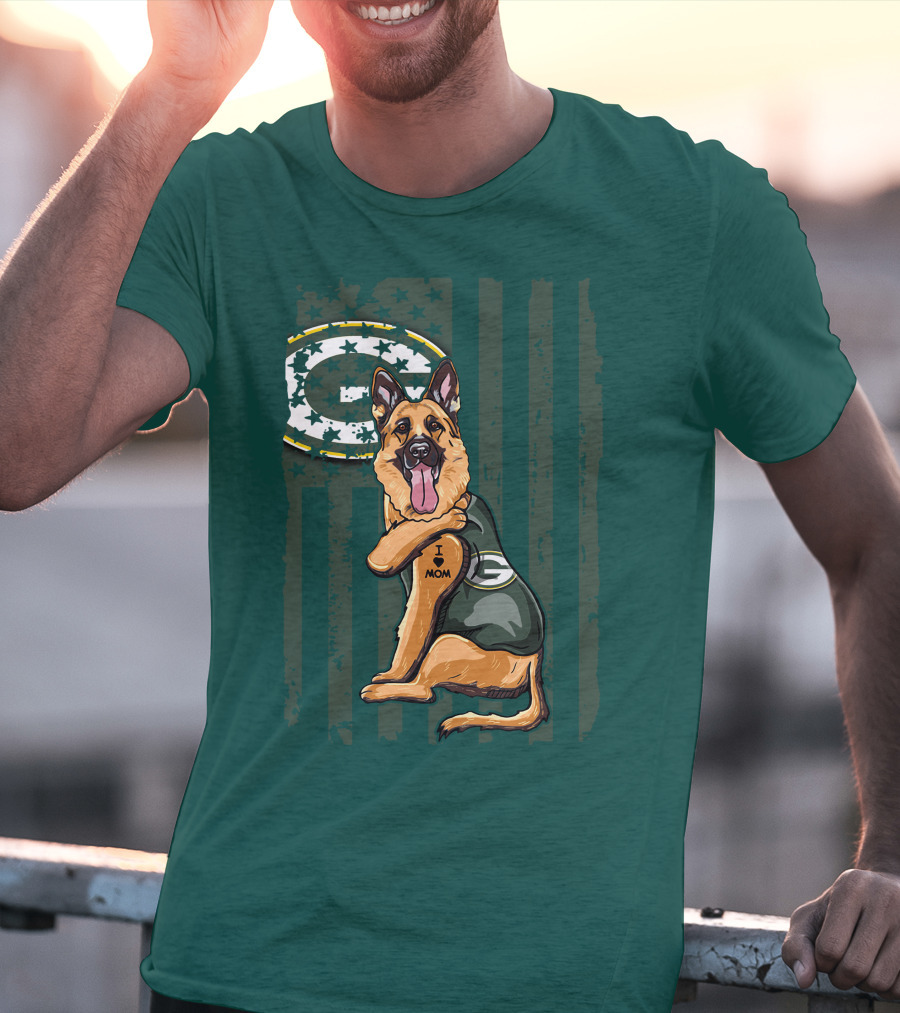 German Shepherd I Love Mom Green Bay Packers Fan T-Shirt