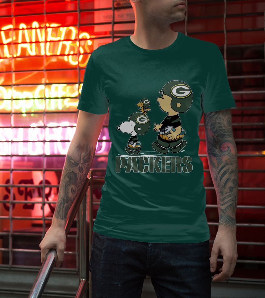 Snpfootball Green Bay Packers Peanuts Characters T-Shirt